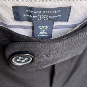 Banana Republic trouser no 323 Martin fit black size 0P rarely worn
